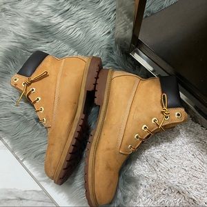 Timberland boots. Size 8.5 women